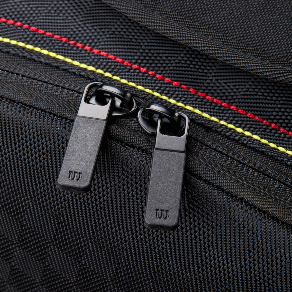 Pro Staff Classic 6 Pack Racket Bag