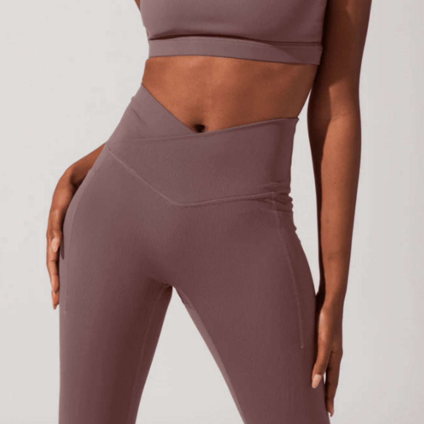 Popflex_Crisscross Hourglass Legging - Peppercorn