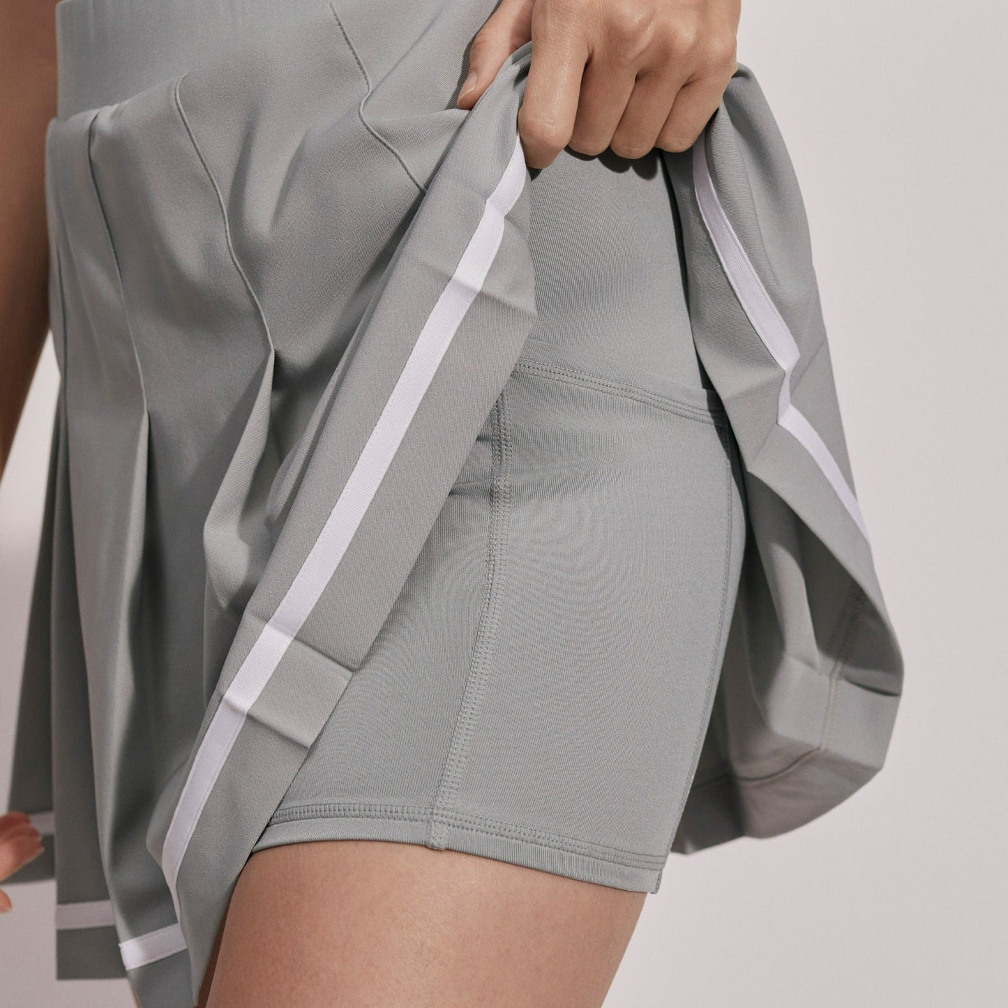 Varley_Clarendon High Rise Skort 16'' - Cool Sage