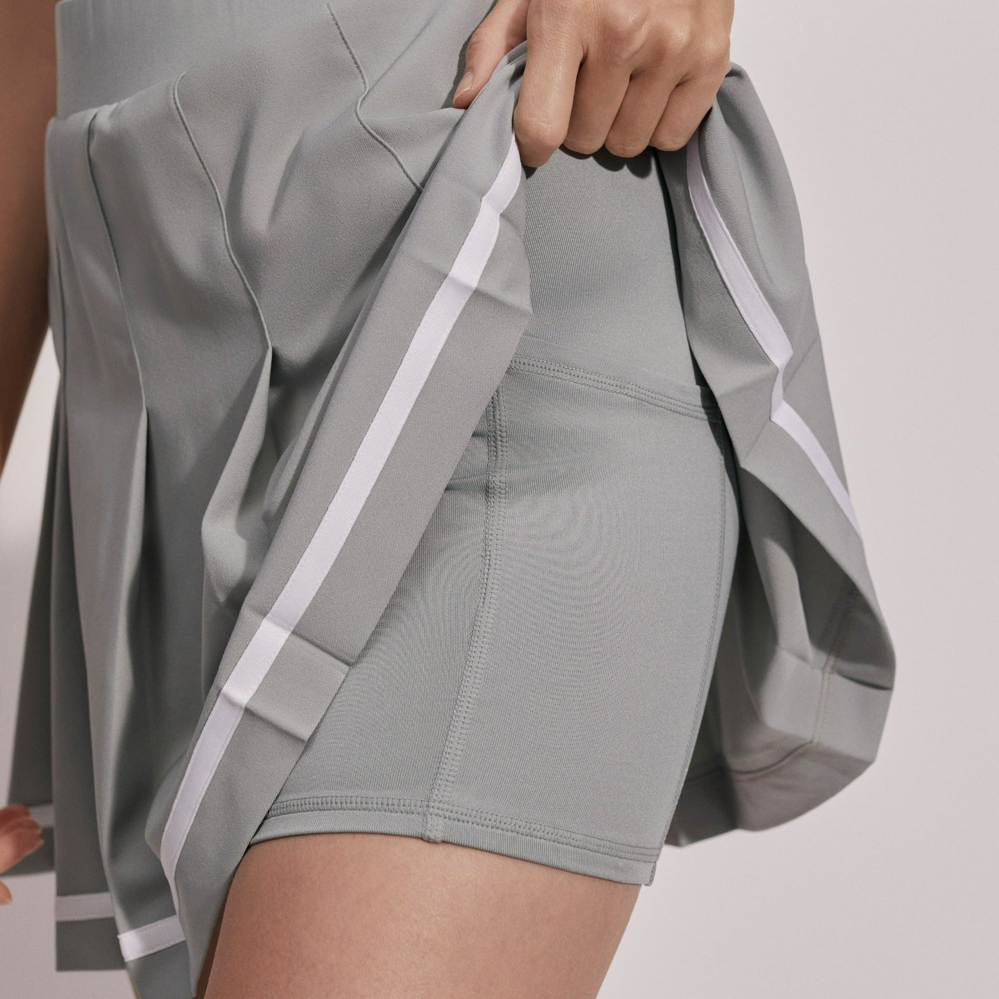 Varley_Clarendon High Rise Skort 16'' - Cool Sage